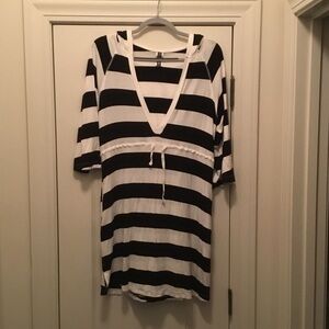 Kenneth Cole Reaction Black and White Striped Swim Coverup